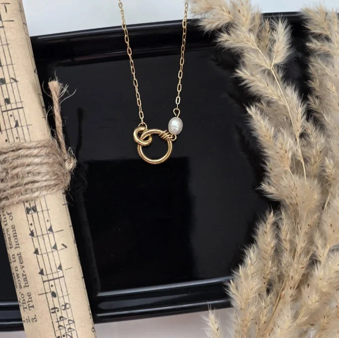 Pearl-Ring Necklace