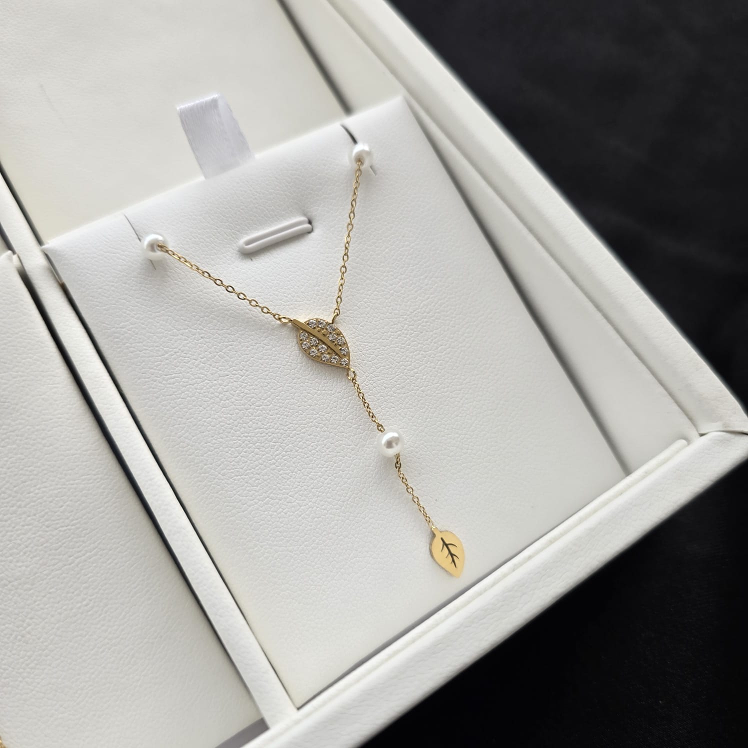 Leaf-Drop Necklace