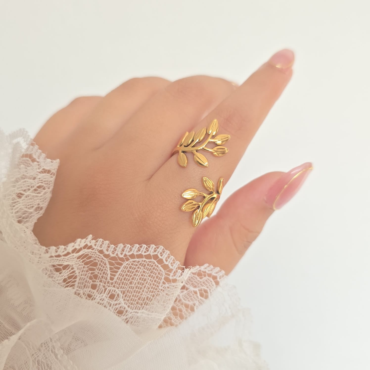 Golden-Leaf Ring