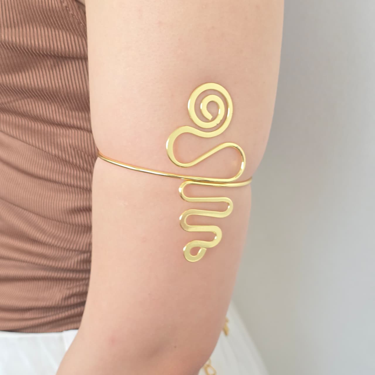 Serpenta Hand Cuff