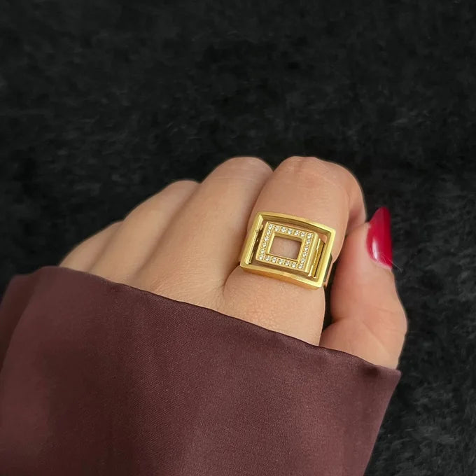 Cube Ring