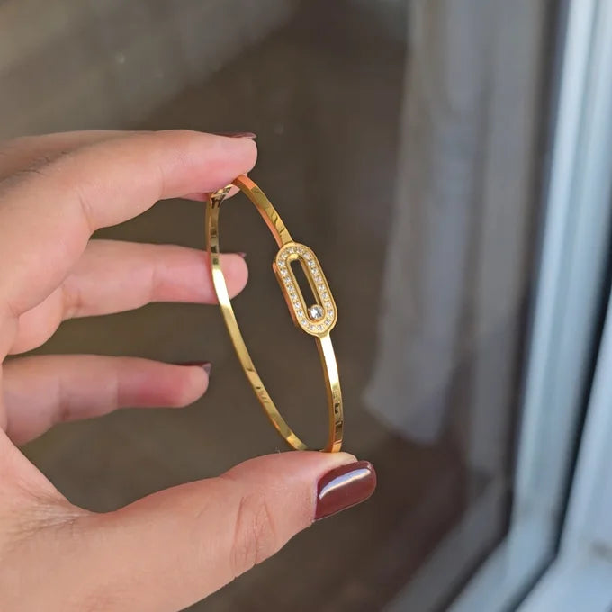 Oval-Charm Bracelet