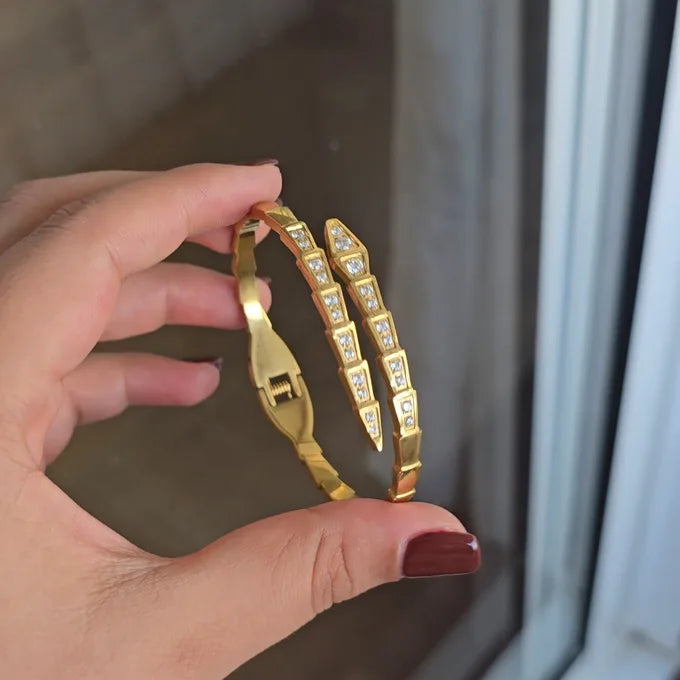 Snake-Glow Bracelet