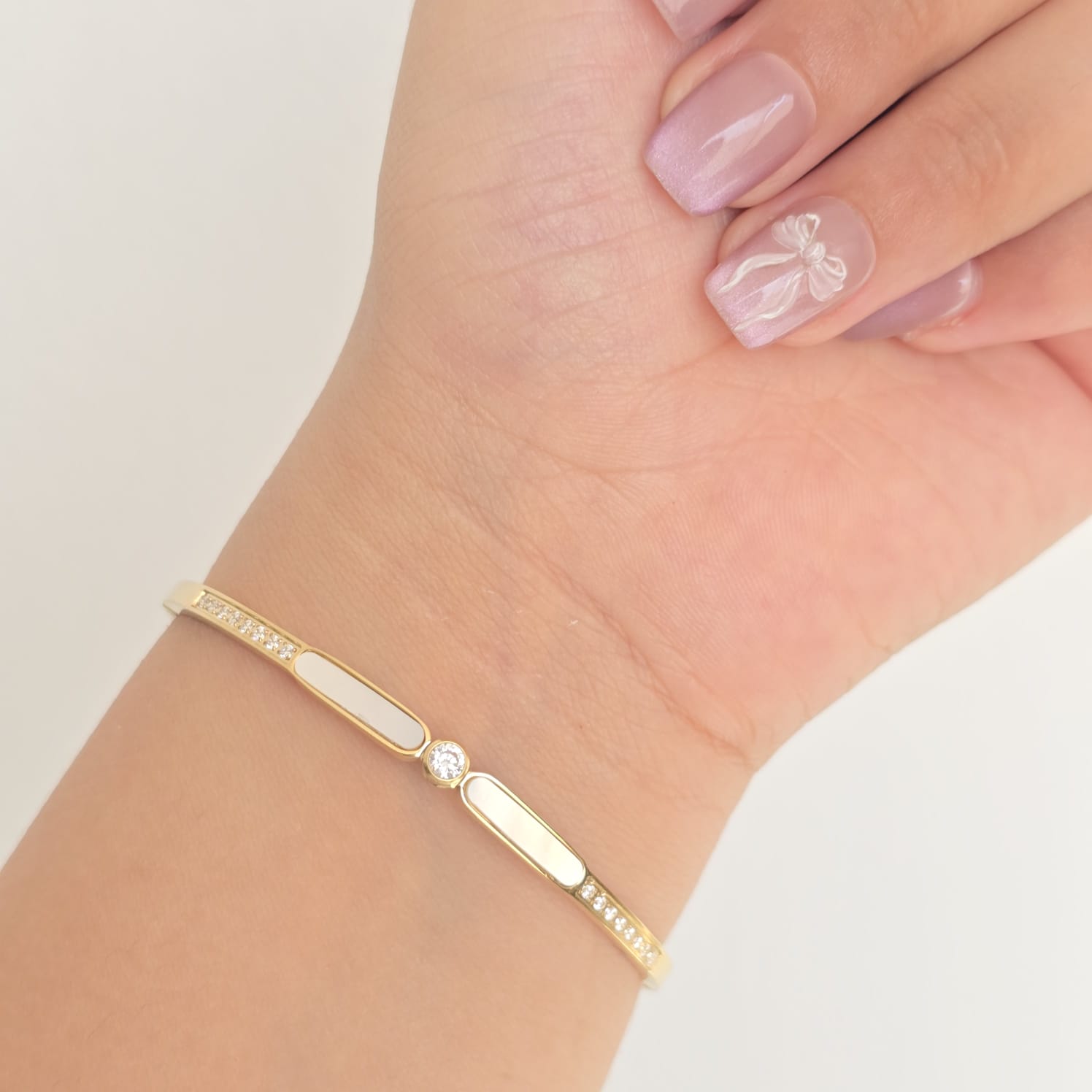 Ivory-Center Bracelet