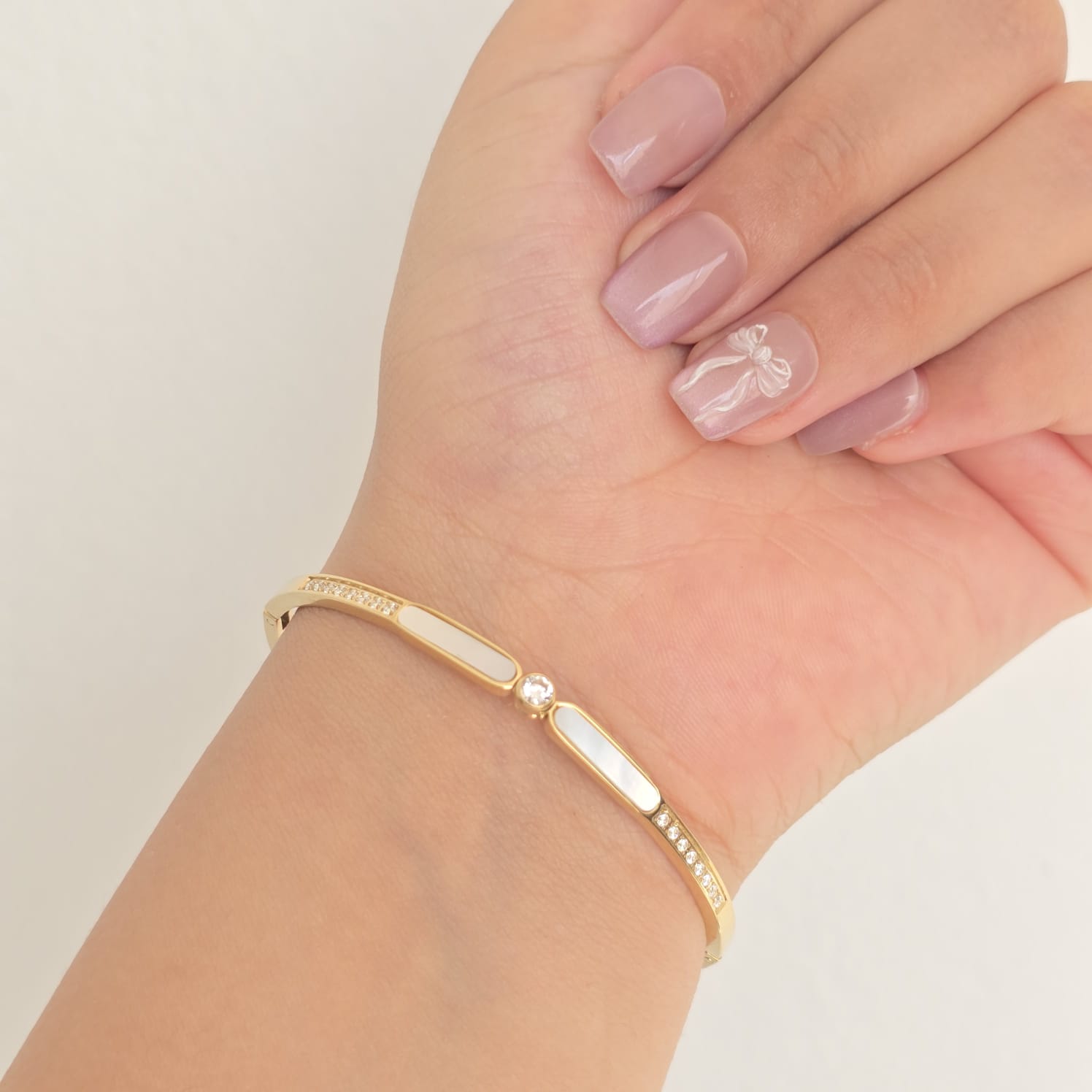 Ivory-Center Bracelet