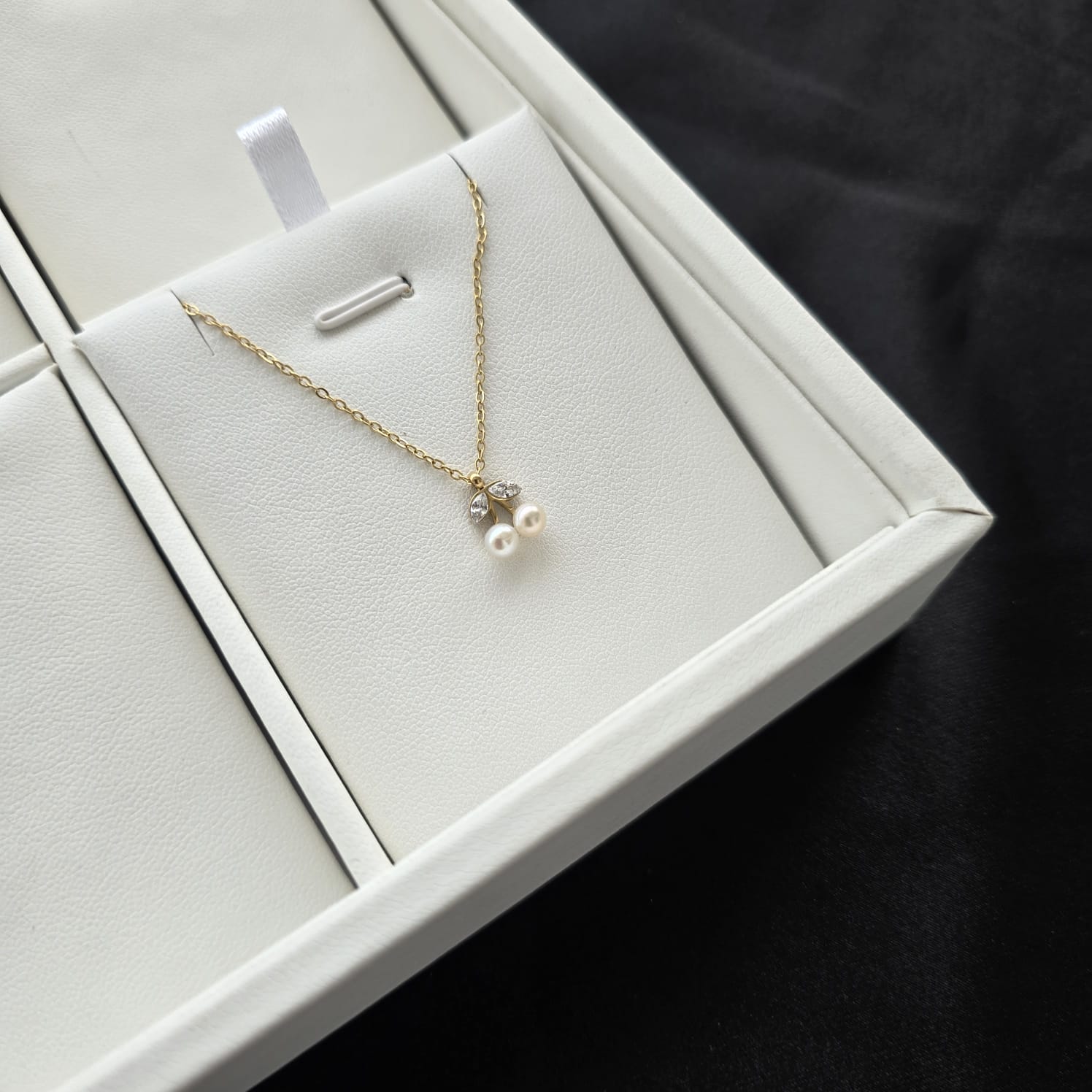 Pearl-Twin Necklace