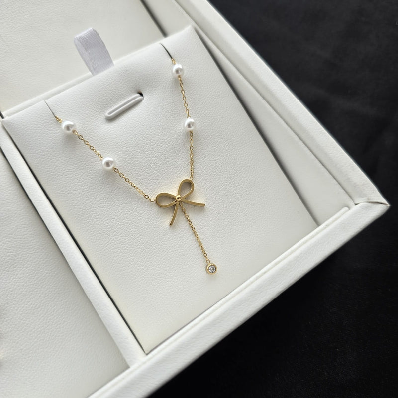 PearlBow-Drop Necklace
