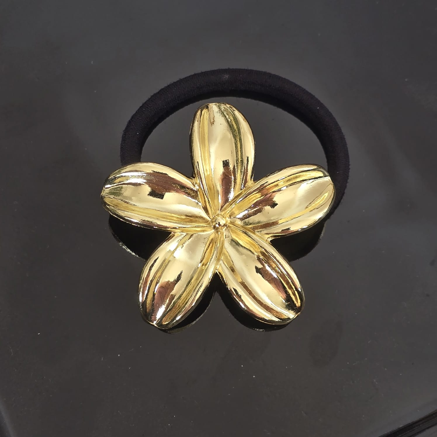 Golden-Tides Hair Ties
