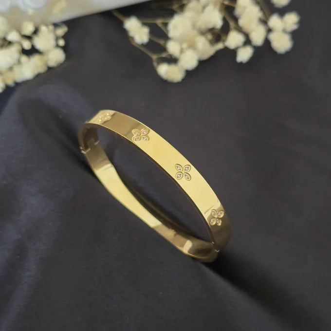 Petal-Stud Bracelet