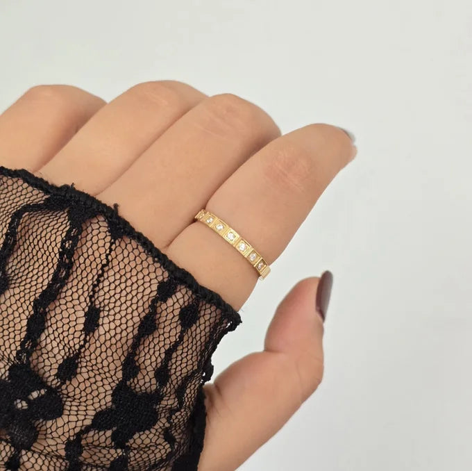 Line Ring