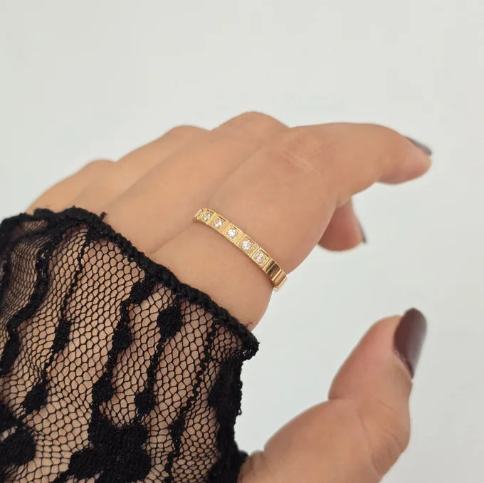 Line Ring