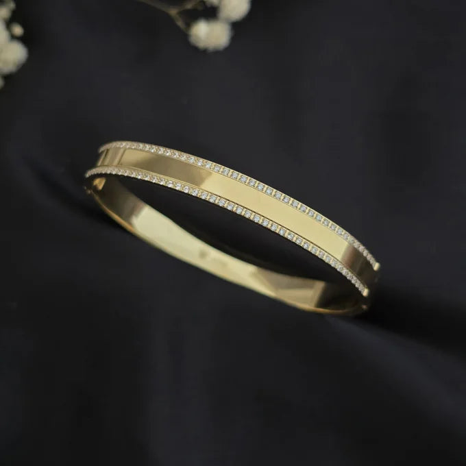 Edge-Shine Bracelet