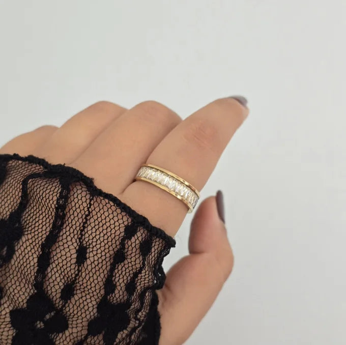 Dual-Glow Ring