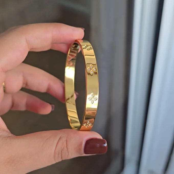 Petal-Stud Bracelet